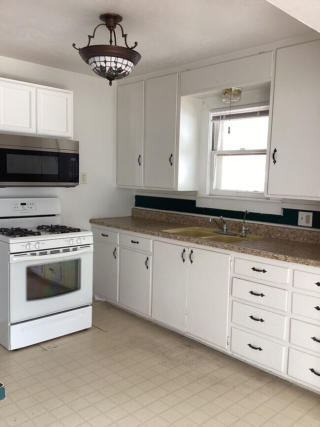 Foto del edificio - 3 Bed Du-Plex! Located in Portales, Close to ENMU!
