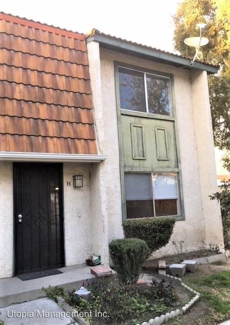 Primary Photo - 2 br, 1.5 bath House - 106 E. Ventura St #H
