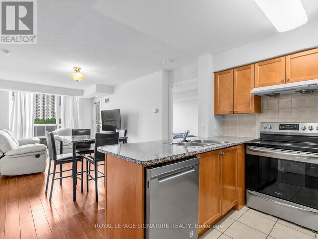 Photo du bâtiment - 68 Grangeway Ave