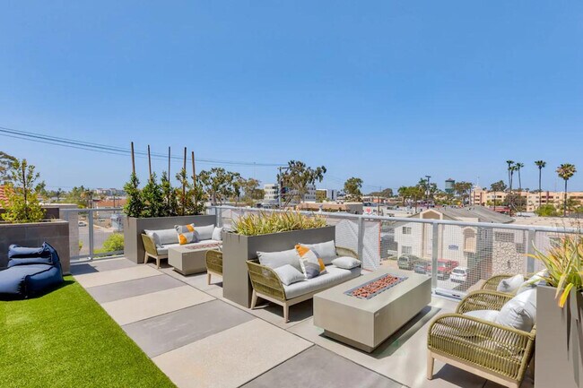 Building Photo - 3136 Meade Ave