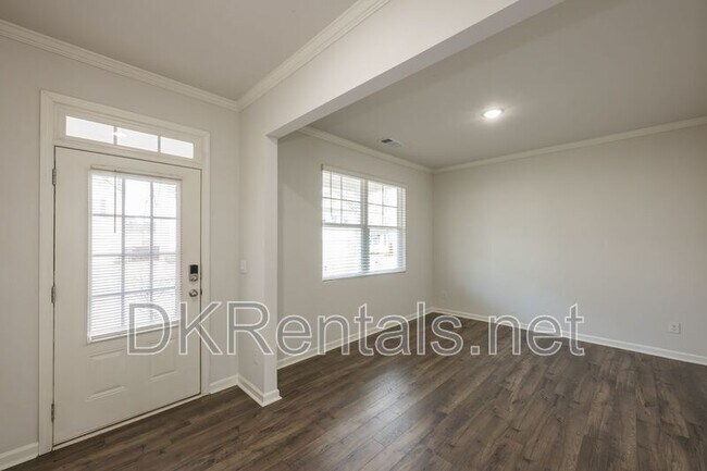 Foto del edificio - 261 Barnwood Ln