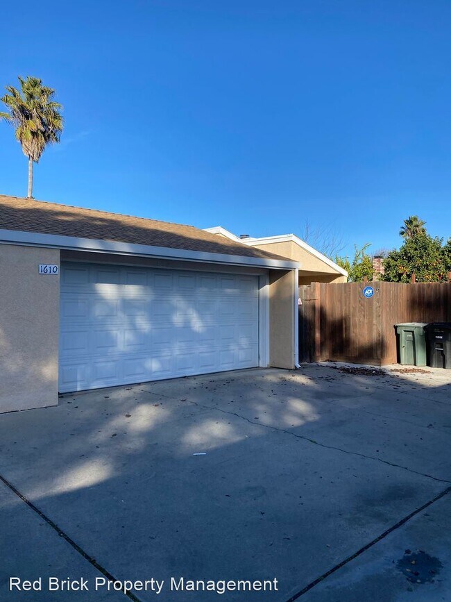 Foto del edificio - 3 br, 2 bath House - 1610 Central Ave.