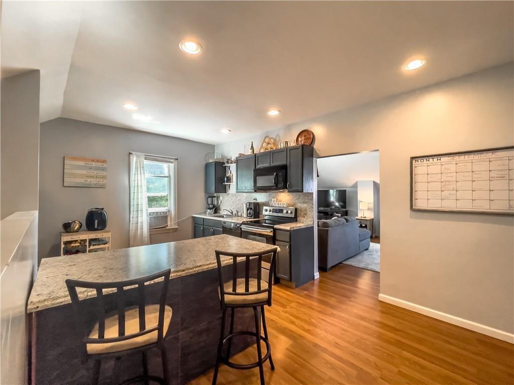 250 Cottage St Unit 2, Woonsocket, RI 02895 Room for Rent in