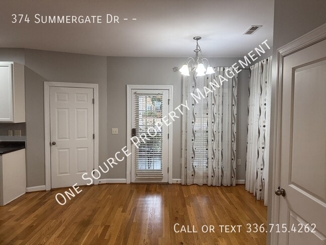 Foto del edificio - 374 Summergate Dr