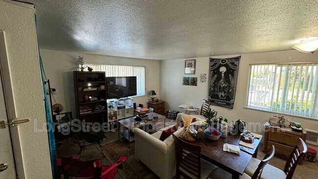 Foto del edificio - 1310 NW Fillmore Ave