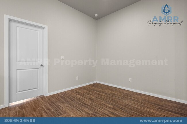 Building Photo - 2132 Kokomo Ave