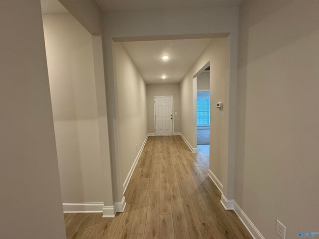 Building Photo - 122 Burdine St