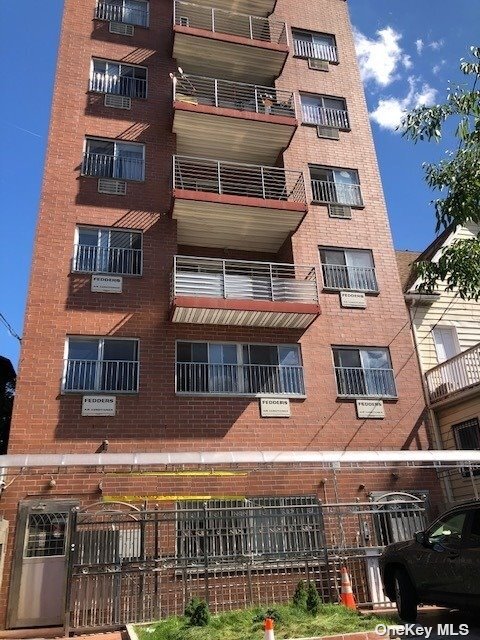 Primary Photo - 132-10-132-41 41st Rd