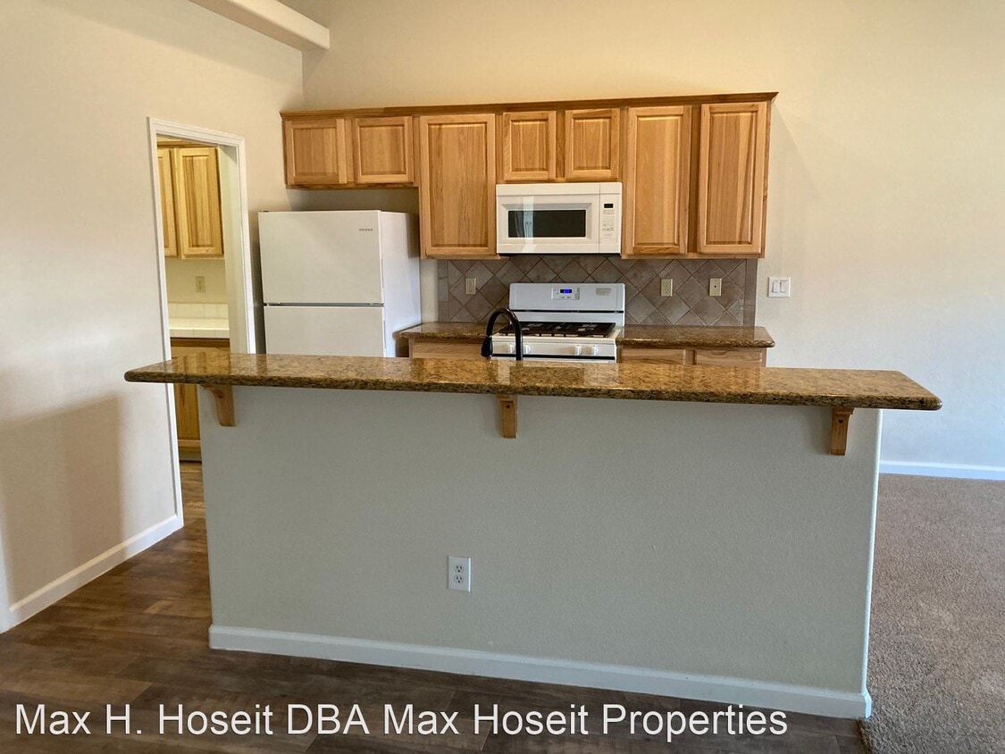 3 br, 2 bath House 937 Azurite Lane House Rental in Carson City, NV