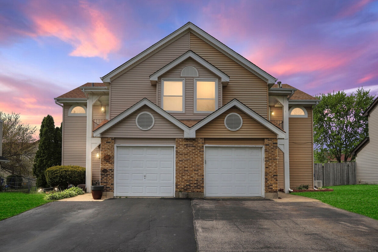 1802 McCormick Ln Unit 1802, Hanover Park, IL 60133 Condo for Rent in