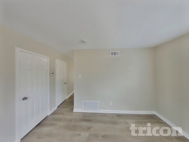 Foto del edificio - 7501 Trotter Ct