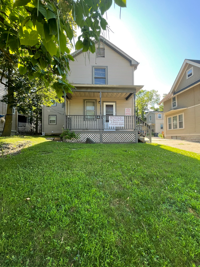Photo - 517 S 4th Ave Apartment