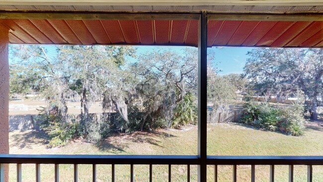 Interior Photo - Alafaya Woods