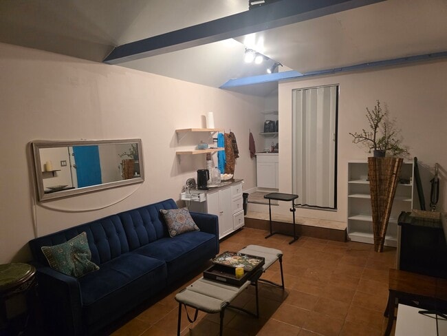 Photo - 1748 Wellesley Ave (Los Angeles, CA) House