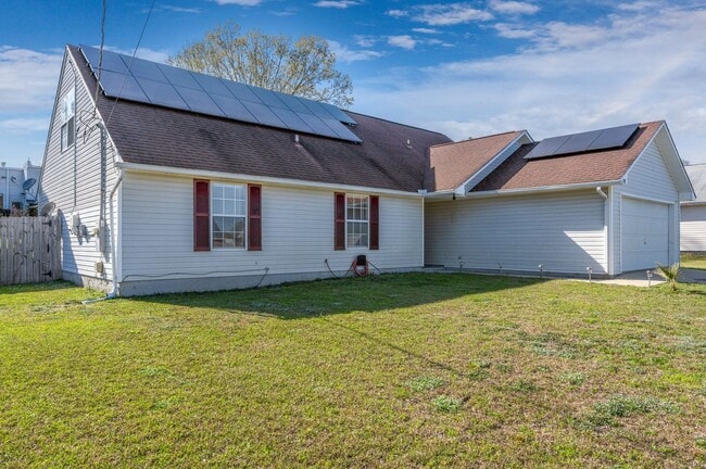 Building Photo - 121 Nicole Ln