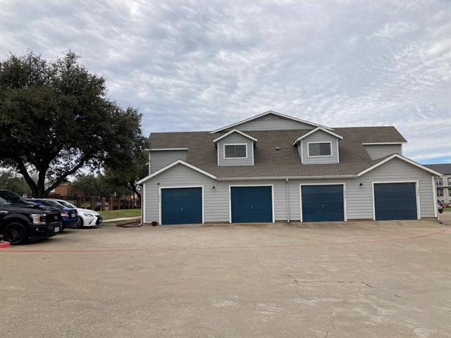 Building Photo - 141 Valley View Dr