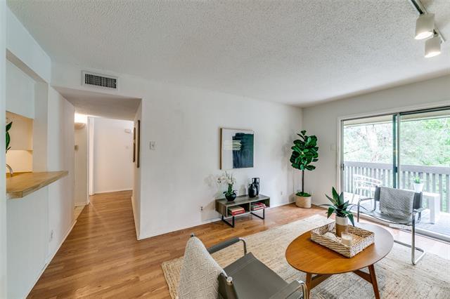 Foto del edificio - 4851 Cedar Springs Rd