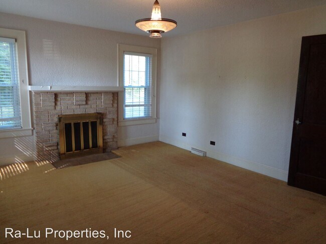 Foto del edificio - 3 br, 1 bath House - 2881 Hwy 66 South