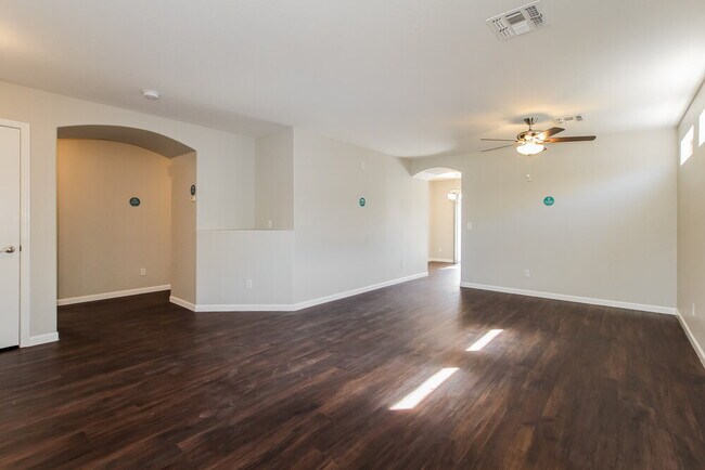 Foto del edificio - 12337 W Rosewood Dr
