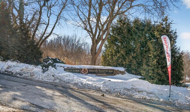 Building Photo - 7 Arapahoe Dr