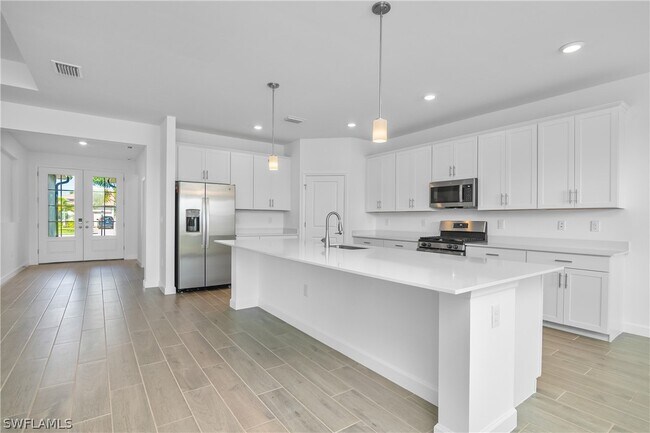 Building Photo - 20253 KIngmont Dr