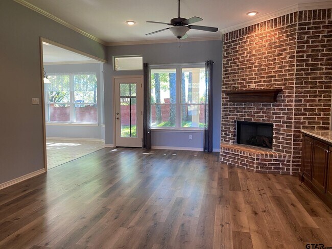 Building Photo - 5402 Andover Dr