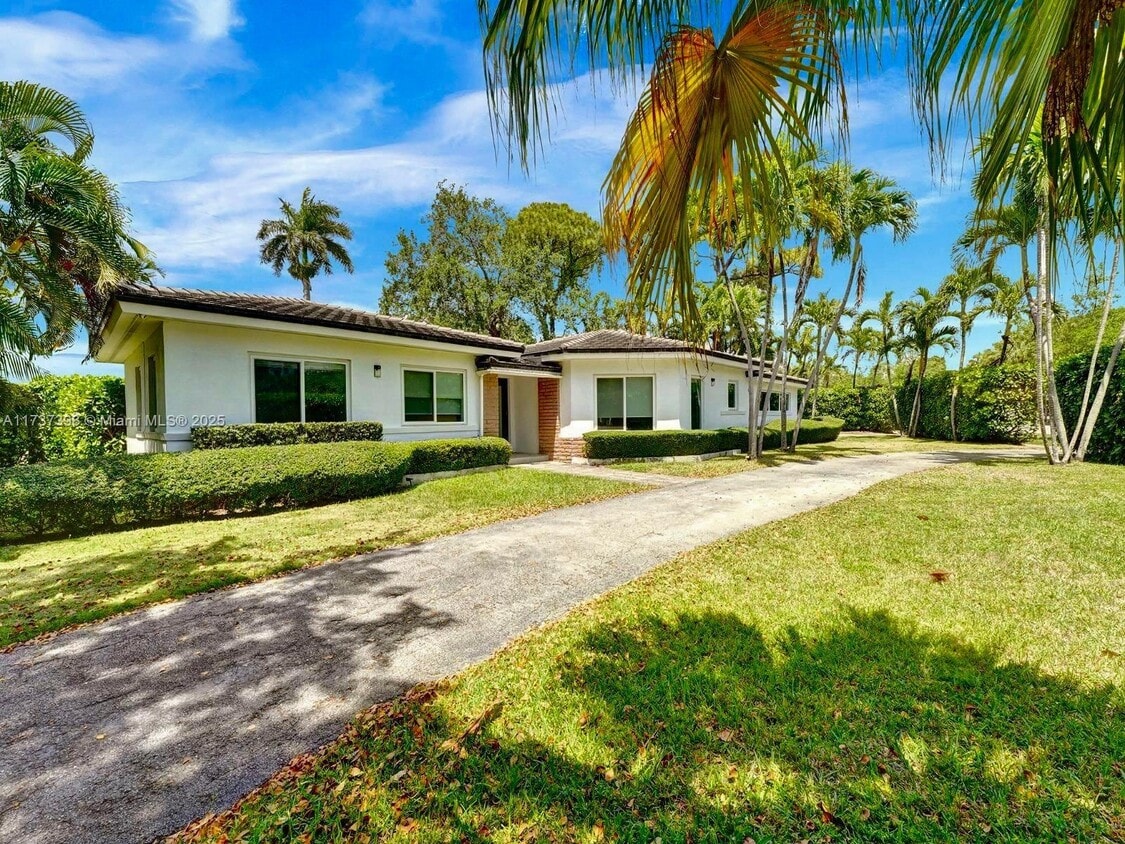 Photo - 4020 Riviera Dr