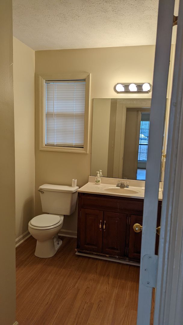 Building Photo - 108 Teaver Ct