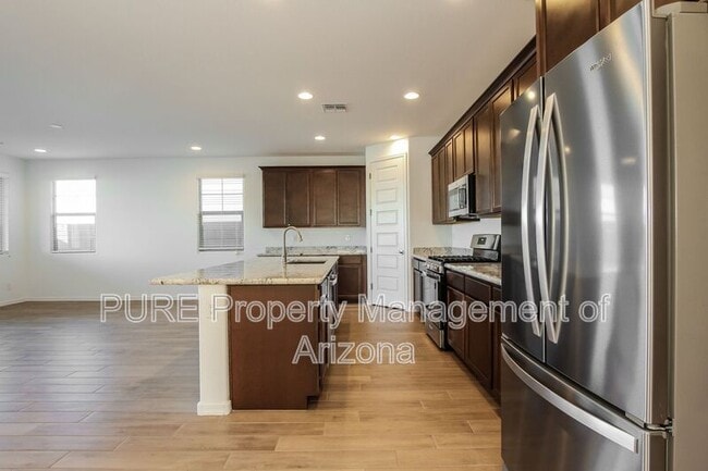 Building Photo - 10222 W Crittenden Ln