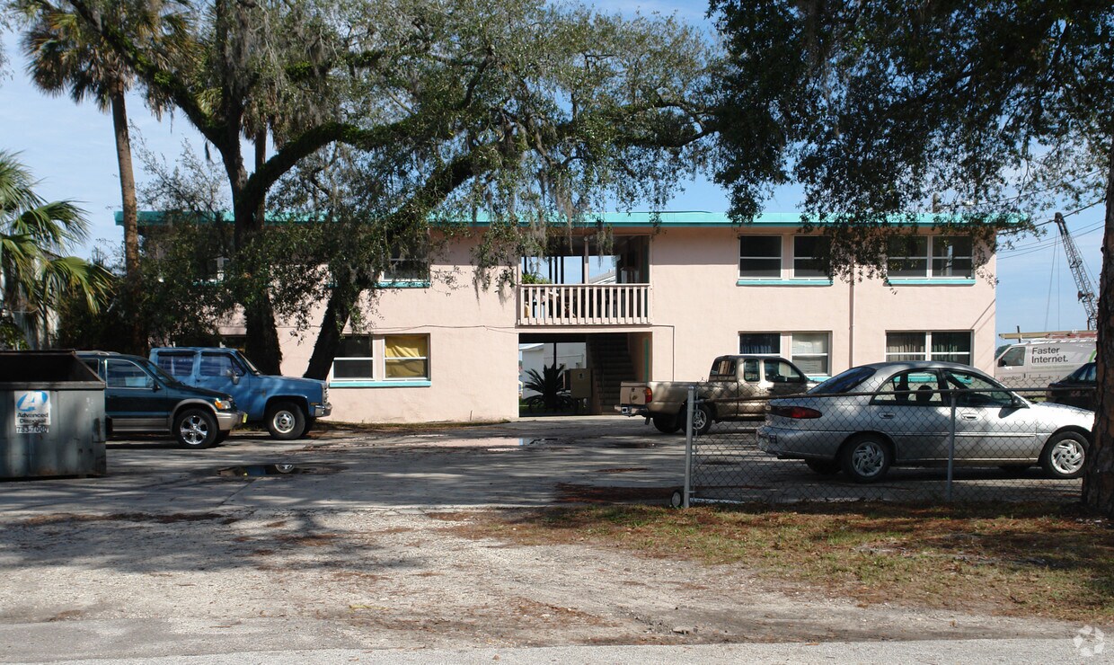 Primary Photo - 103 Trout River Dr