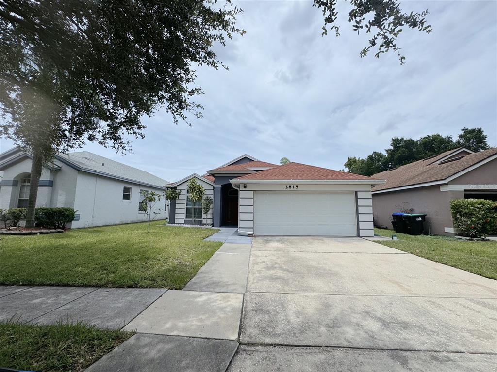 Foto principal - 2815 Burwood Ave