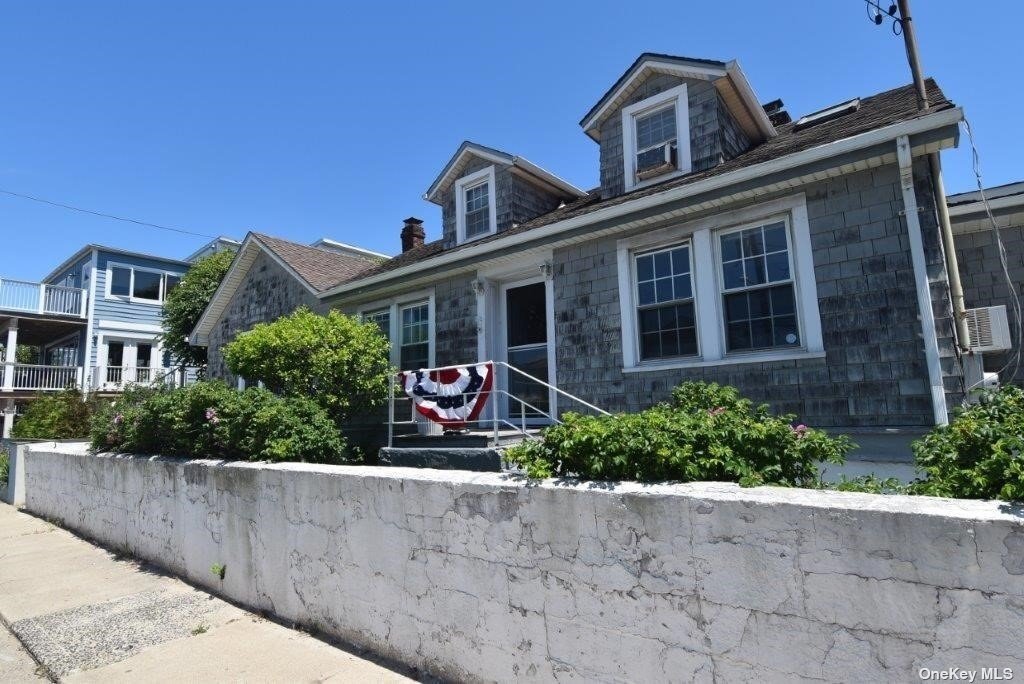 Primary Photo - 36 Trenton Ave