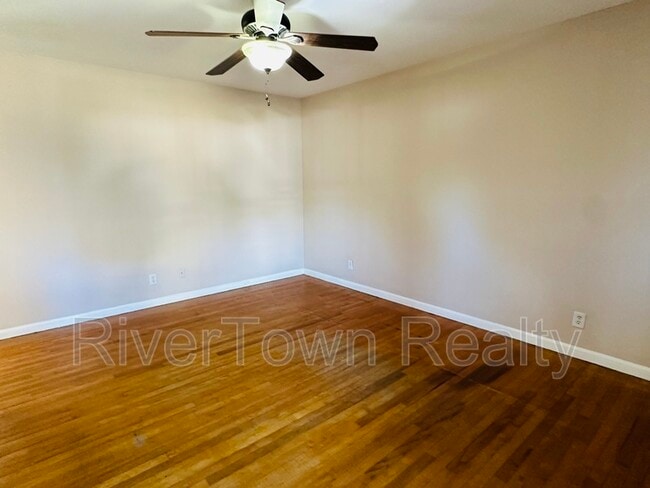 Foto del edificio - 8386 Booneville Dr