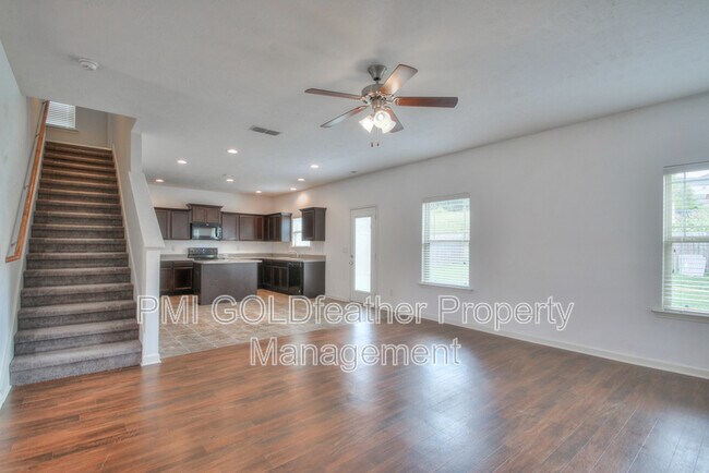 Foto del edificio - 1304 Bombadil Ln