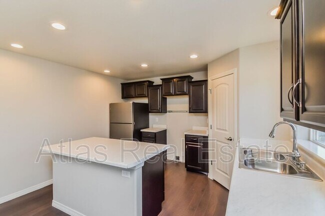 Building Photo - 10885 Rowley Dr