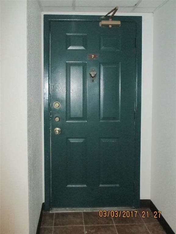 Building Photo - 2822 S Bartell Dr