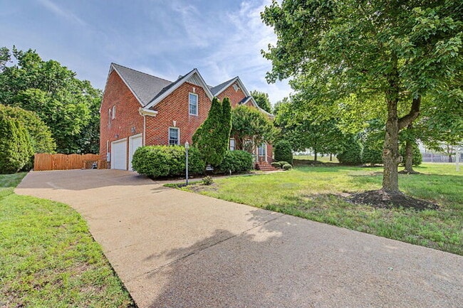 Building Photo - Luxury 5 Bedroom Home with Private Pool in Glen Allen – $4,500/mo