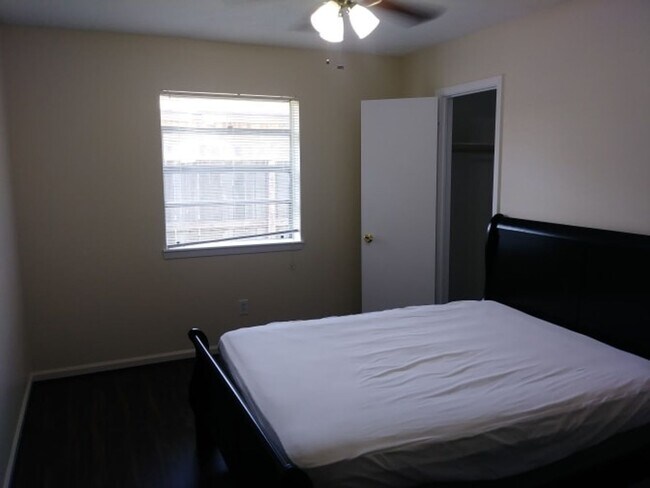 Foto del edificio - 2402 Union Mill Rd