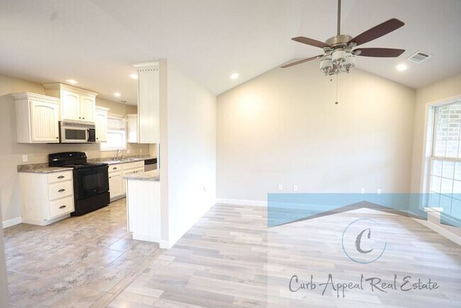 Building Photo - Beautiful 3 bed / 2 bath home - Bono