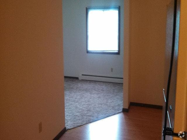 Kitchen - North Shore Manor Apartments