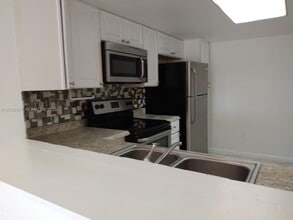 Building Photo - 805 SW 113th Way