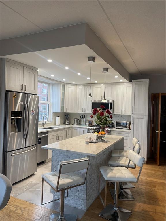Foto principal - 120 Oceana Dr E