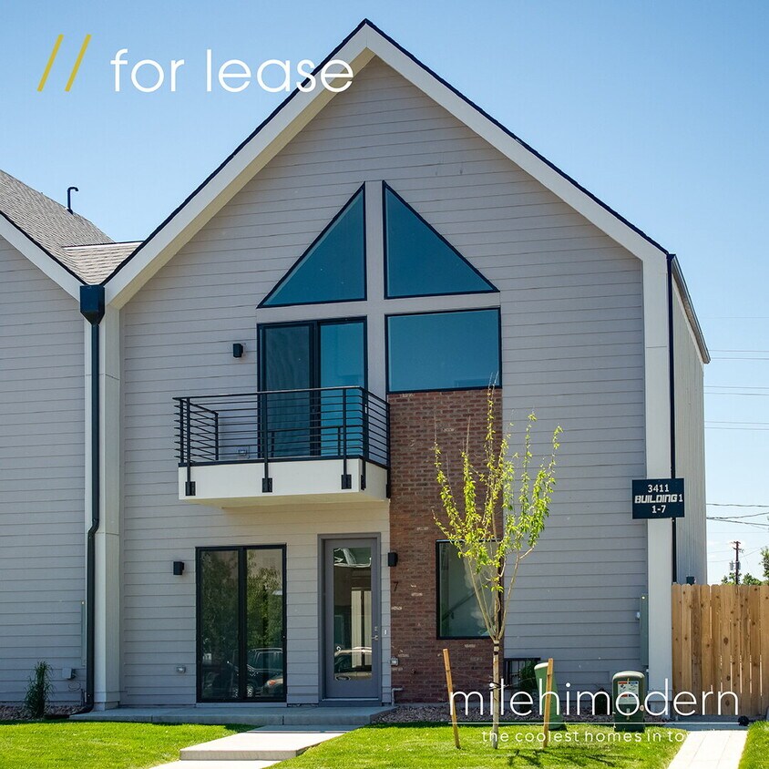 Primary Photo - Modern 3 bed / 2.5 bed farmhouse townhome for rent