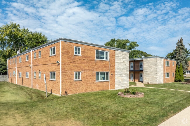 Primario - 306-314 Wilson Ave