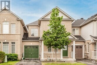 Building Photo - 2410 Emerson Dr