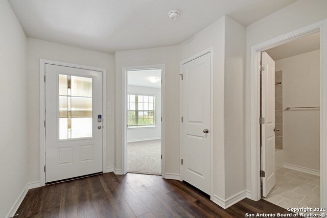 Building Photo - 9959 Bratten Rise