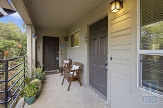 Building Photo - 1514 Parker Ln