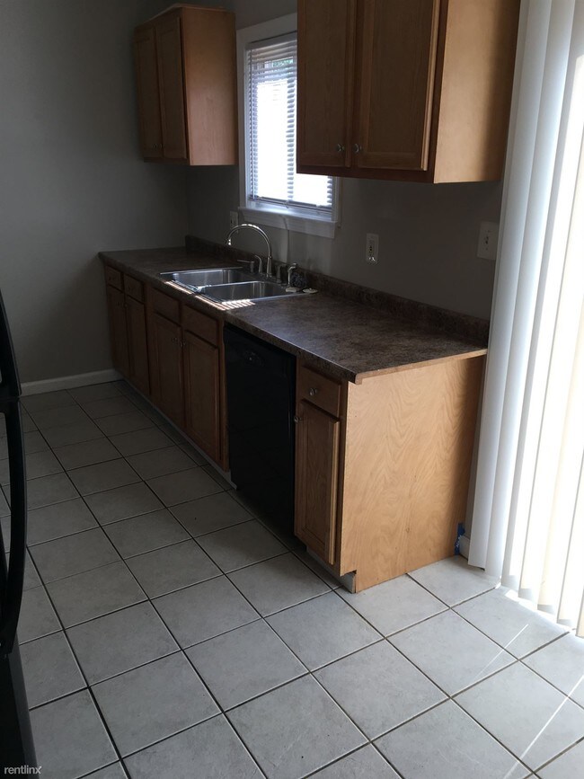 Building Photo - 3 br, 1.5 bath House - 1154 S Henry Ruff Rd