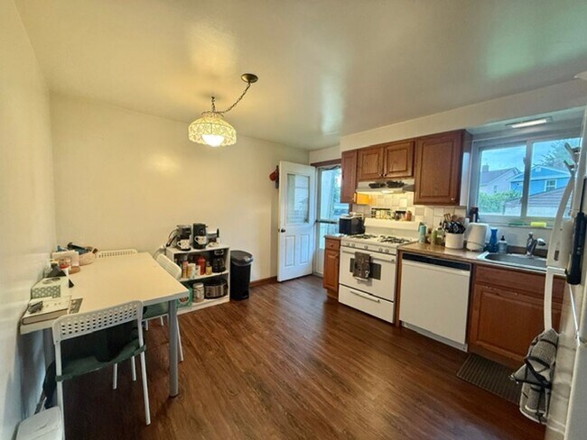 Foto del edificio - 7210-7212 Witherspoon Street