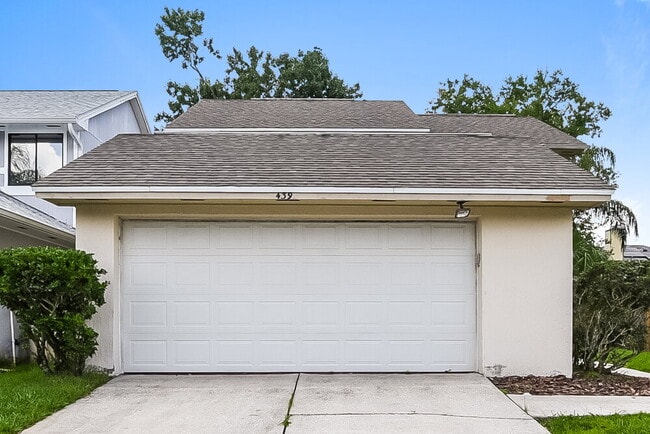 Building Photo - 439 E Springtree Way